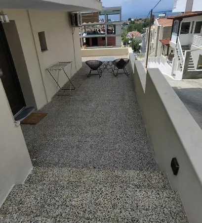 Theasis 3 נאוס מרמרס