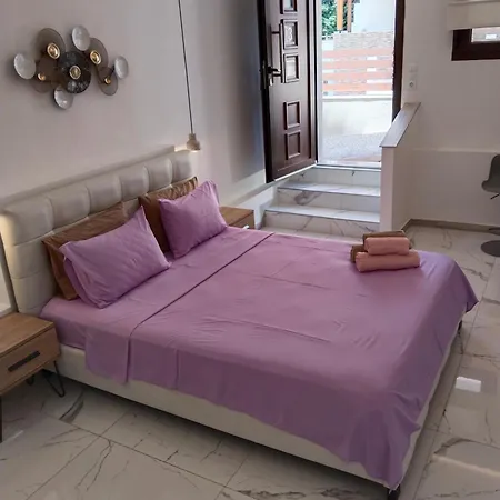 Theasis 3 * Neos Marmaras