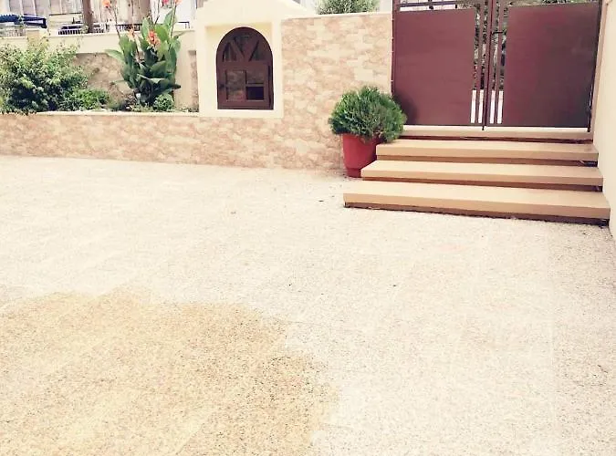Theasis 3 Apartment *