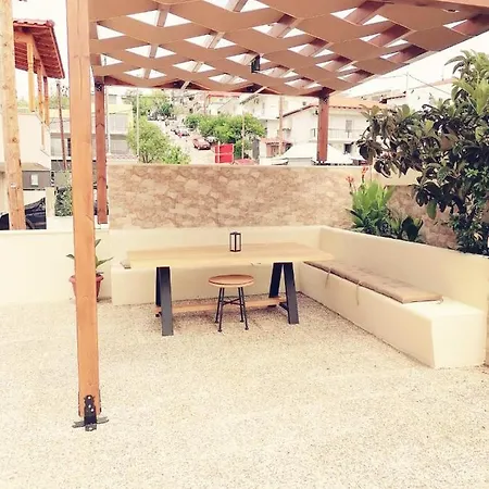 Apartment Theasis 3