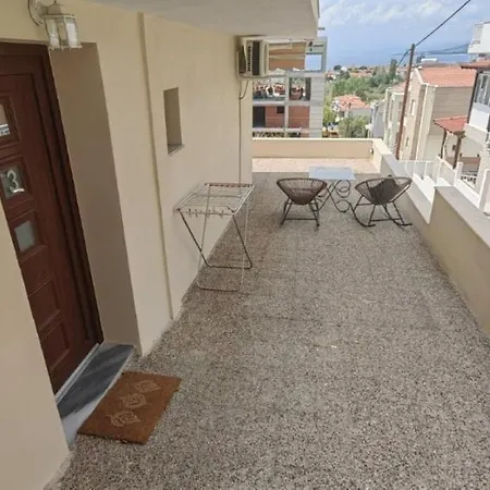 Theasis 3 Néosz Marmarász